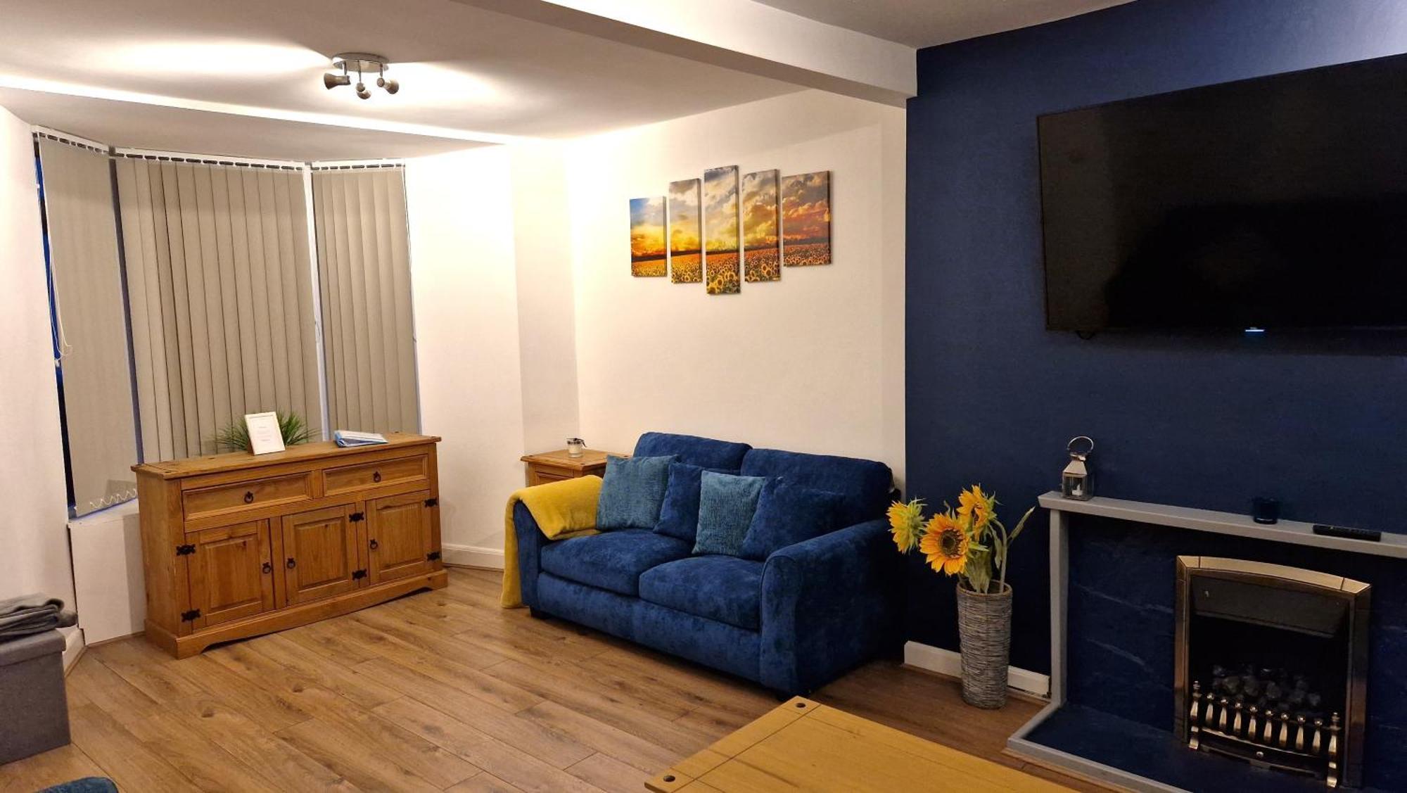 Newly-Renovated, Mid-Terrace Cottage In Porthmadog Eksteriør billede